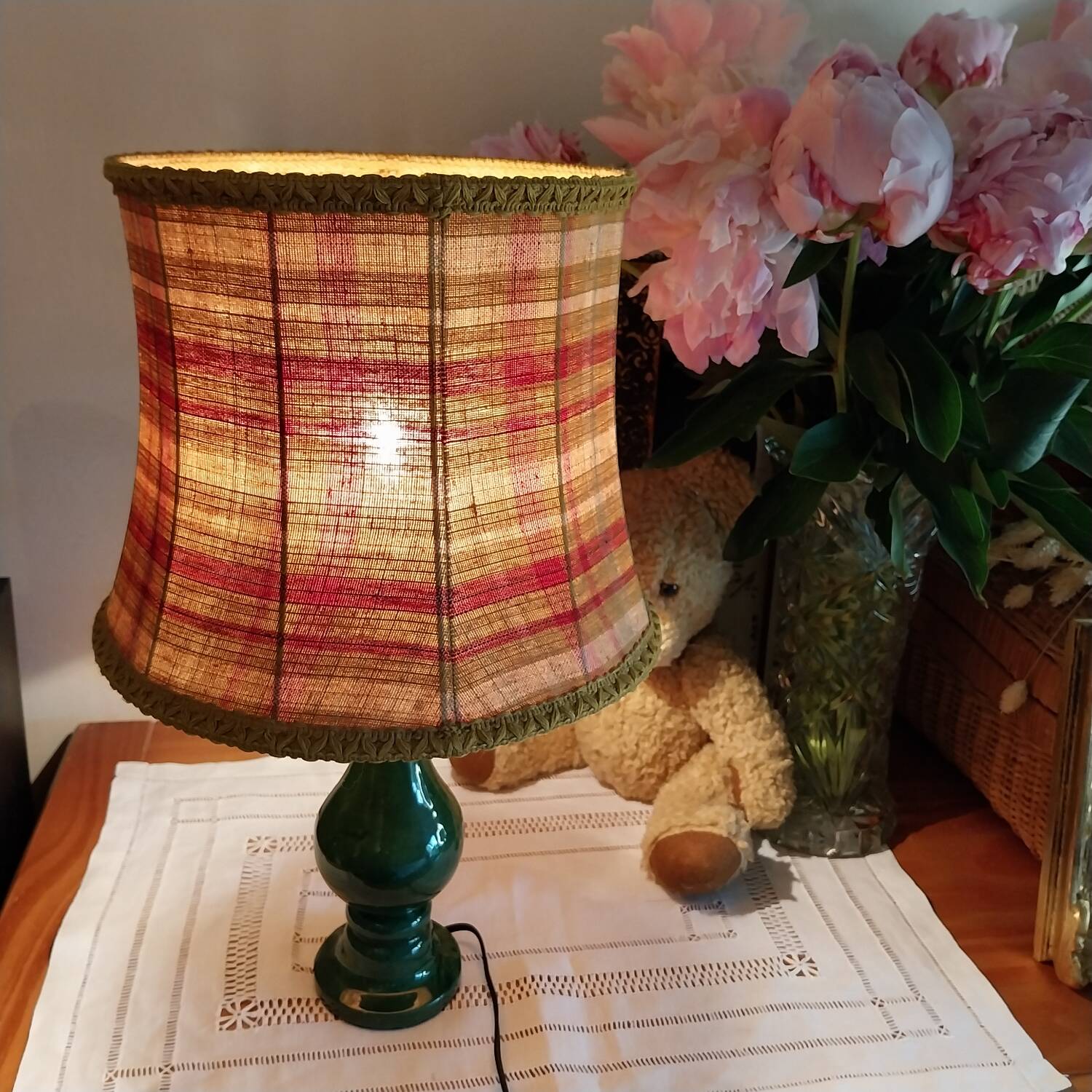 Vintage ceramic table lamp