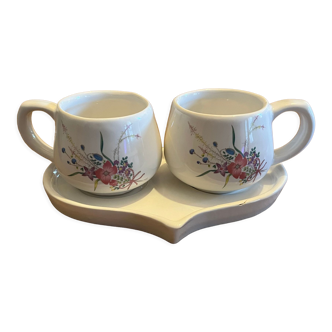 Duo cups and saucer heart