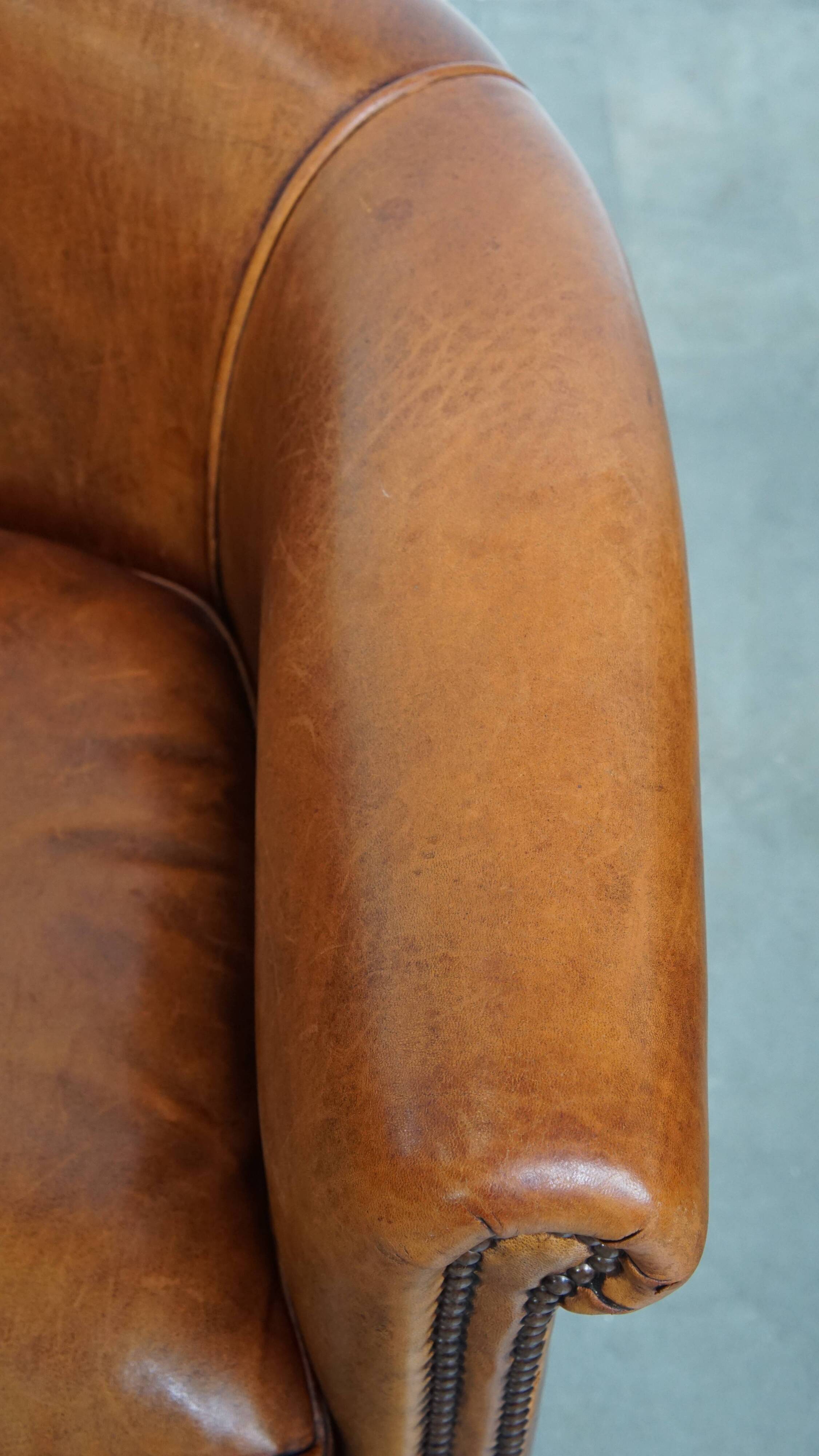 Set of 2 sheepskin leather club chairs