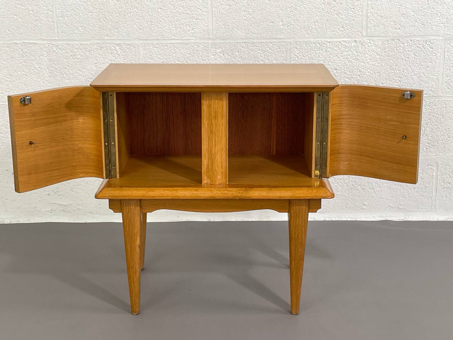 Table de nuit année 50
