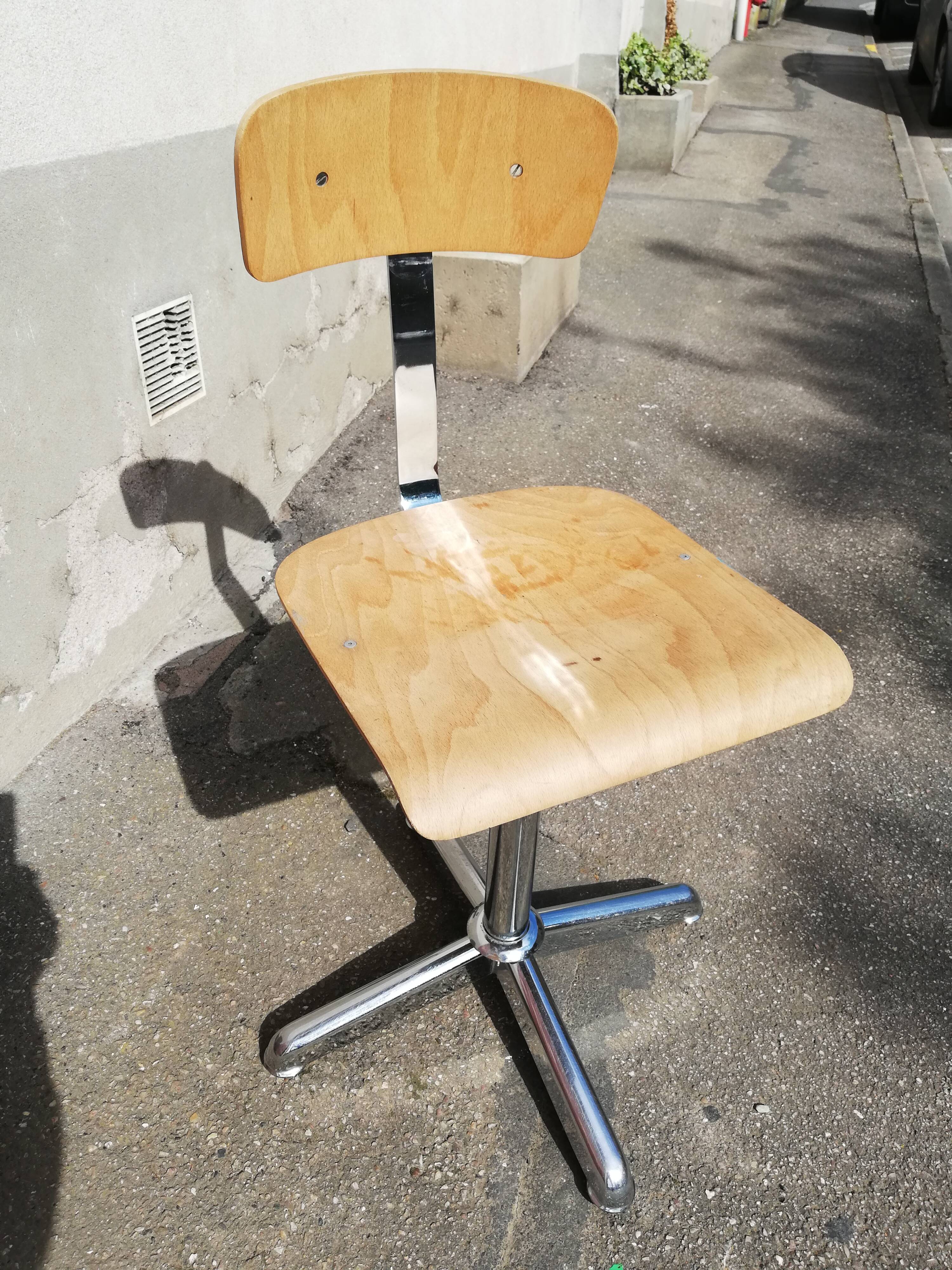 Chrome foot adjustable office chair