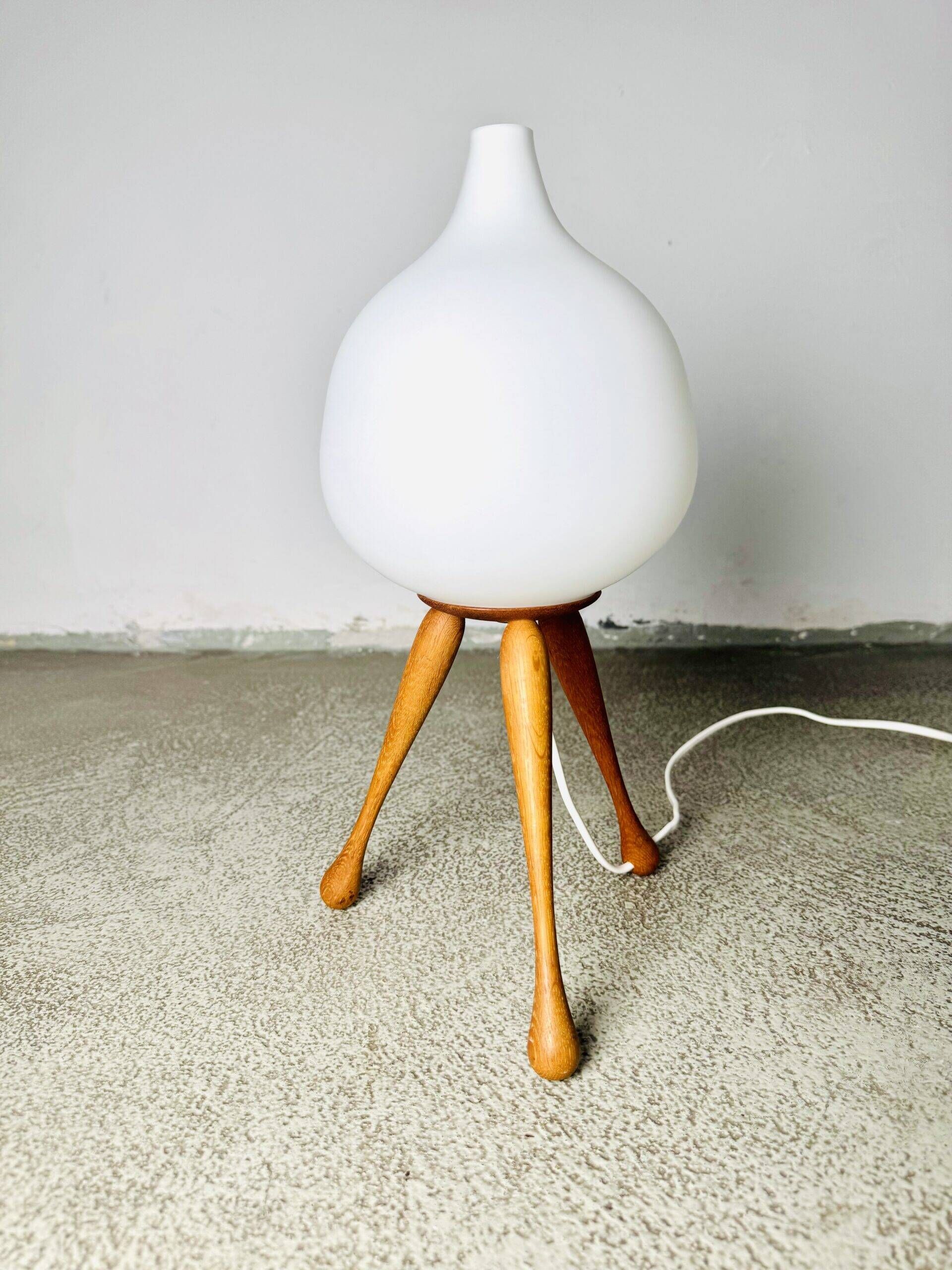 Model 105 Wooden Tripod Table Lamp By Uno & Östen Kristiansson For Luxus, Sweden 1950S