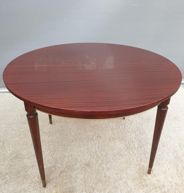 Extendable table mahogany lacquered 1960 butterfly extensions