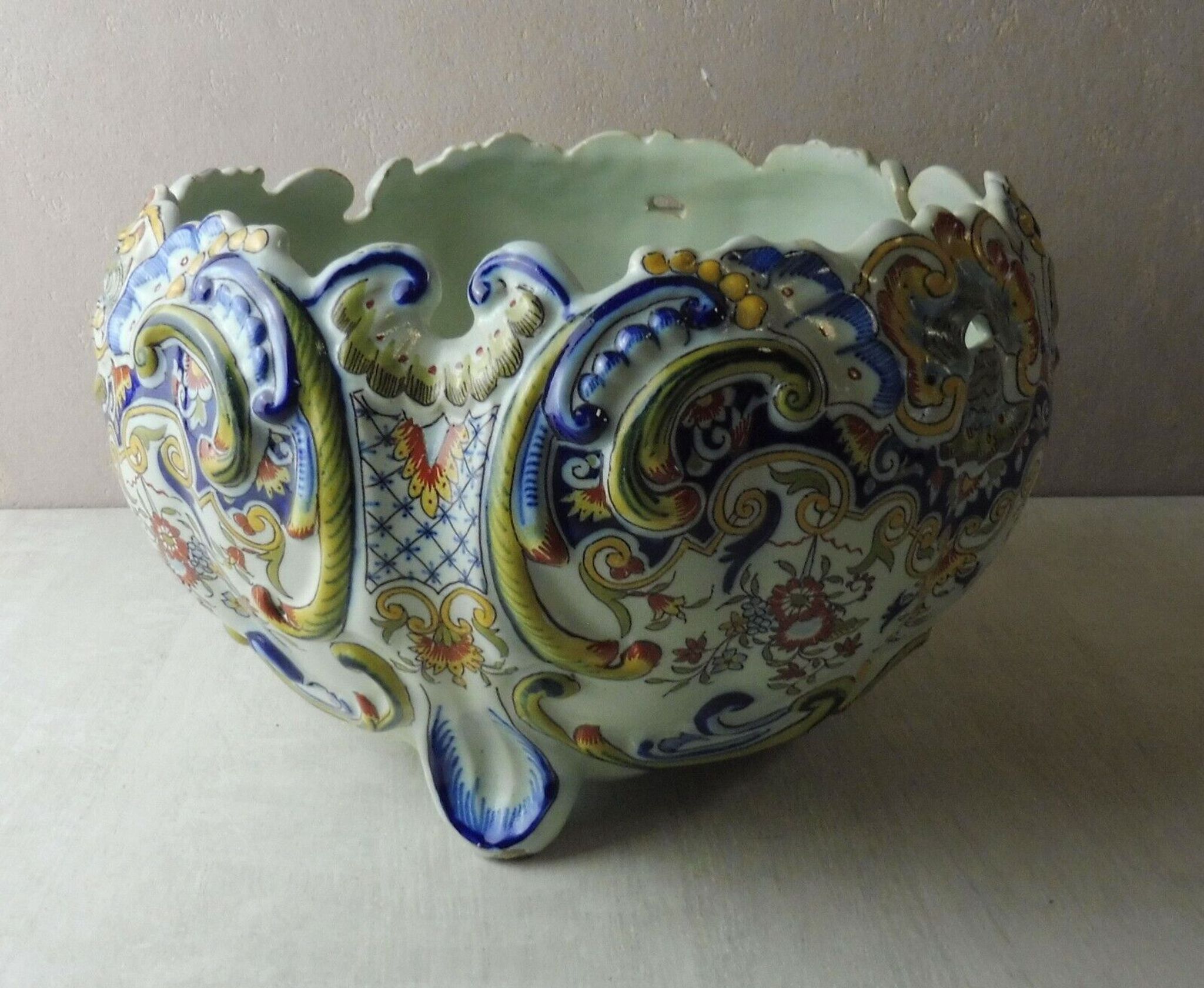 Old ceramic pot cover, decoration flowers, Rouen