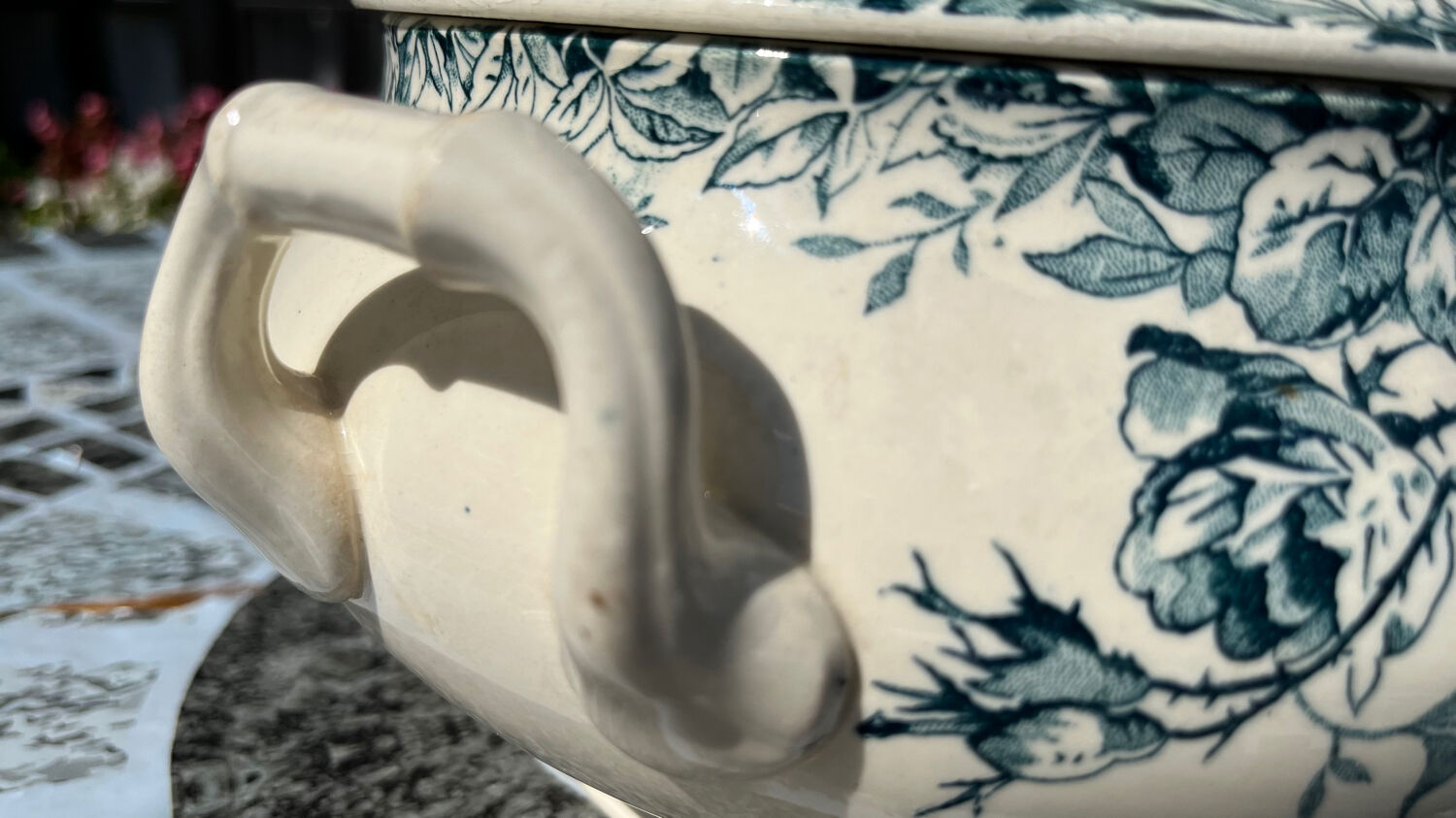 Old Gien opaque porcelain tureen