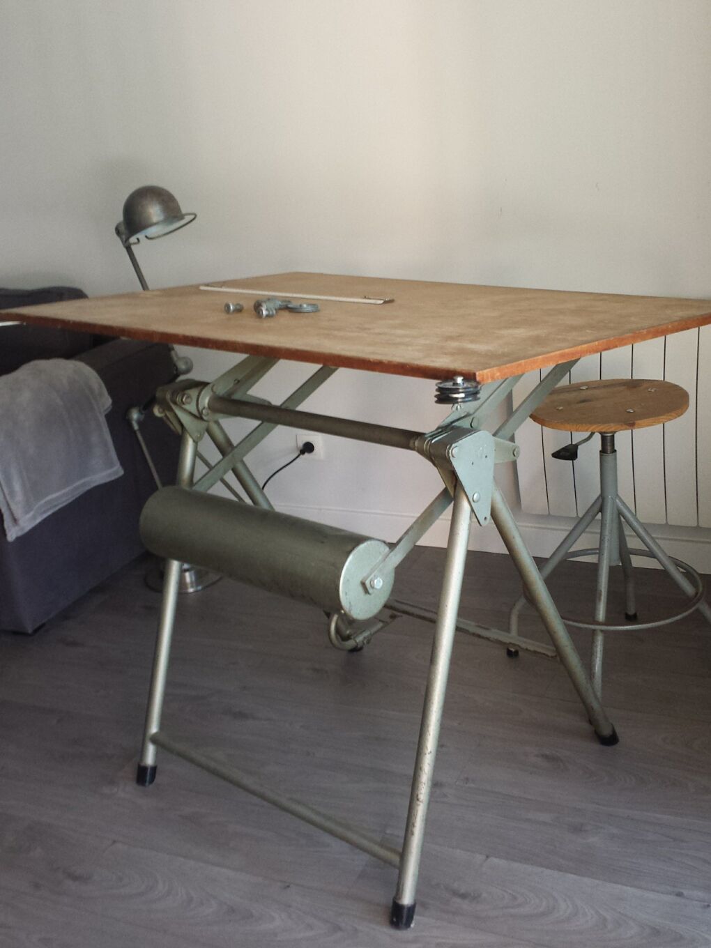 Table à dessin Heliolithe design industriel - Ameublement Table à dessin Heliolithe design industriel - Ameublement