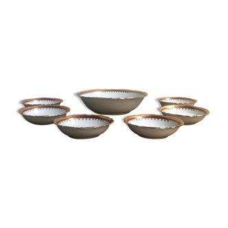 Saladier et 6 coupelles en porcelaine