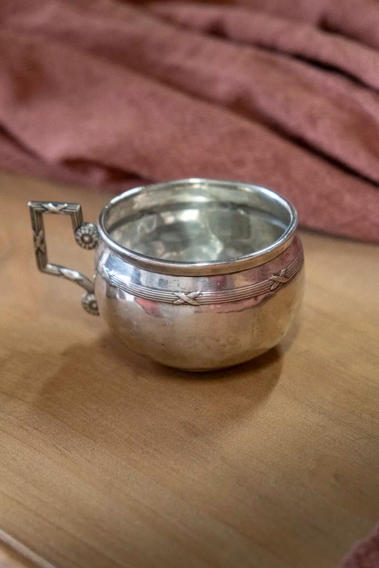 Lot de 2 tasses en métal « Louise & Suzanne »