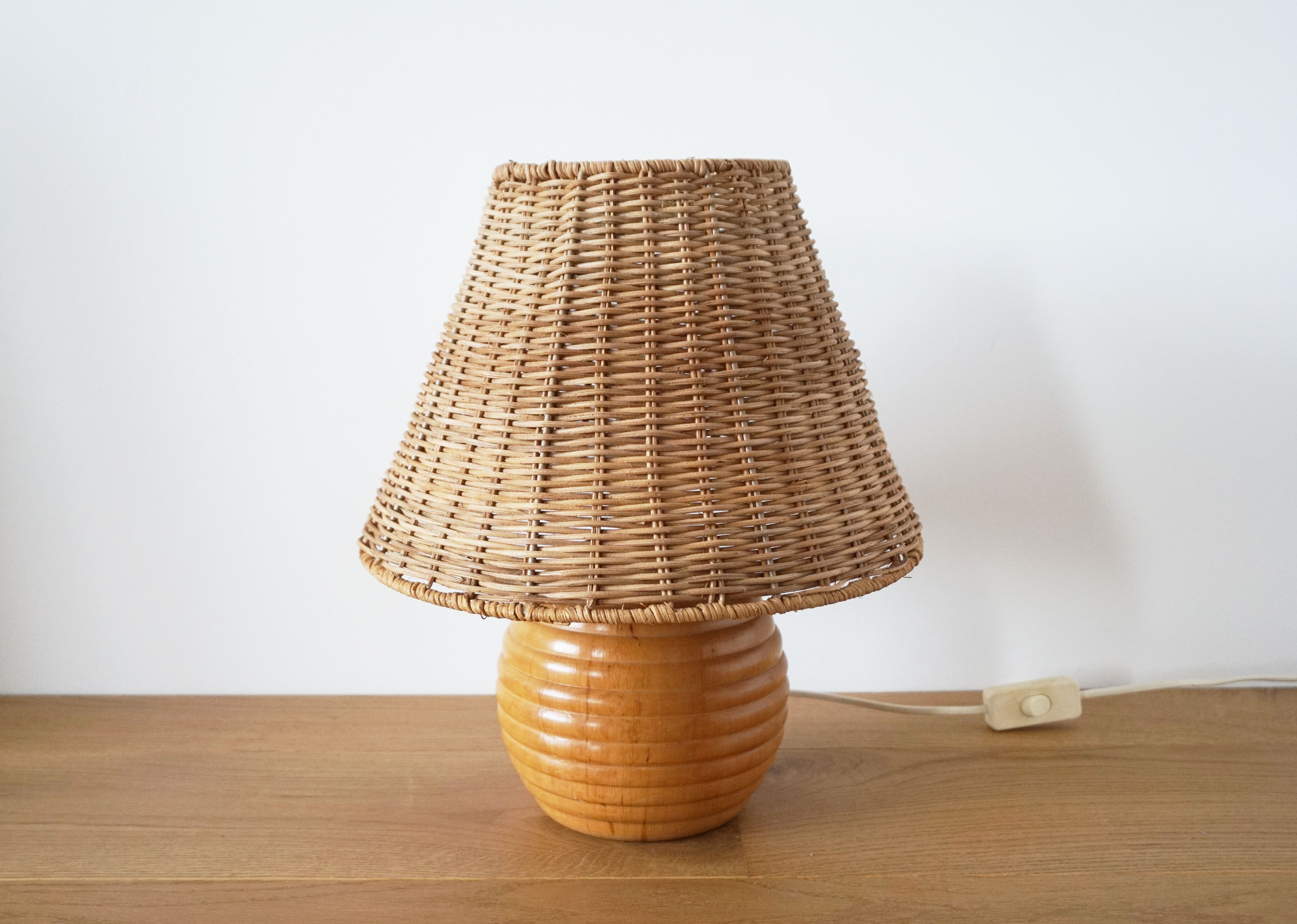 Elm and wicker ball lamp