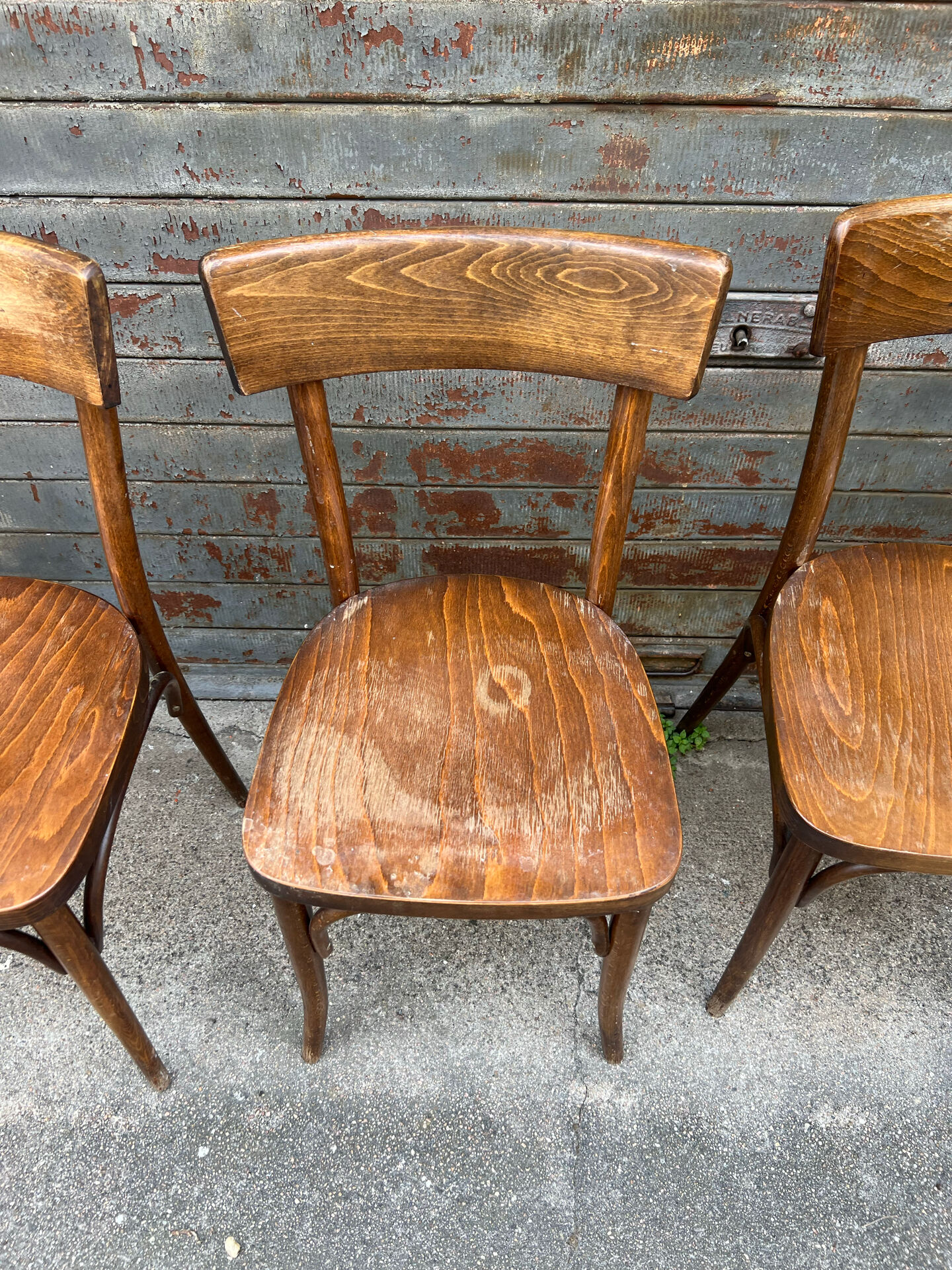 (Lot) 5 chaises bistrot bois