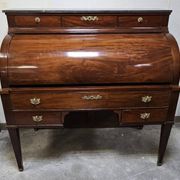 Important cylinder desk secretary in Louis XVI style made of mahogany with a system.