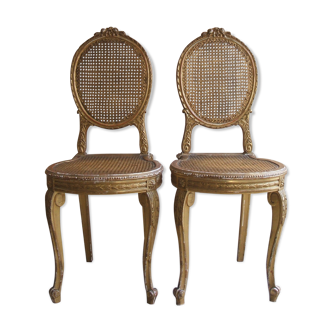 Paire de chaises en bois doré