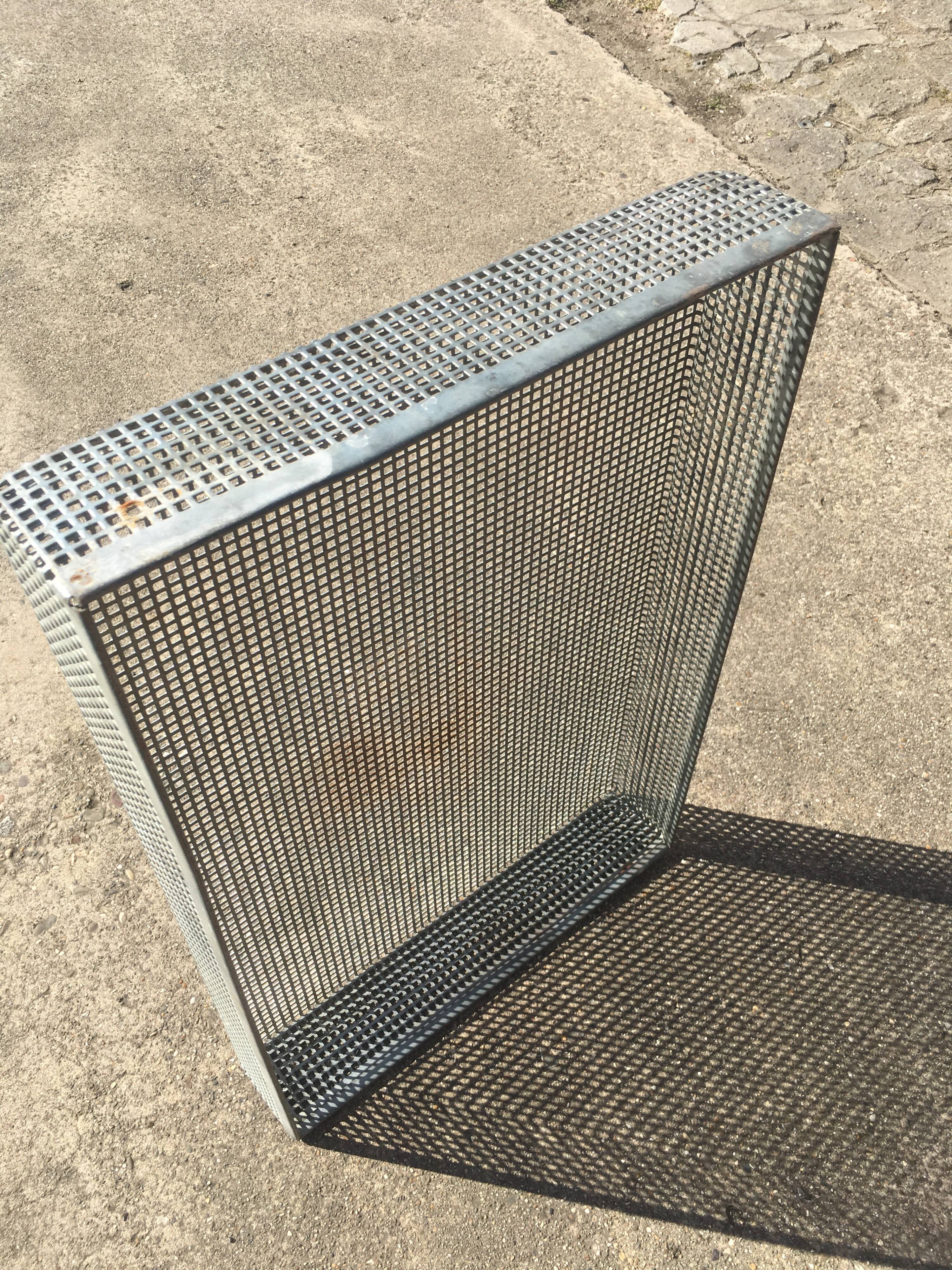Galvanized iron bakery basket