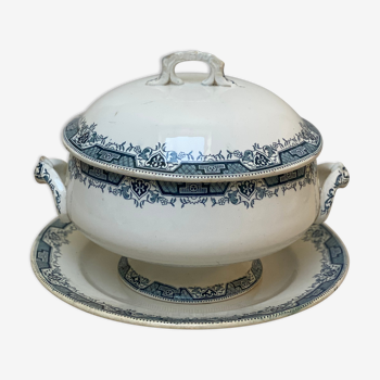 Saint Amand iron tureen and earthenware dish