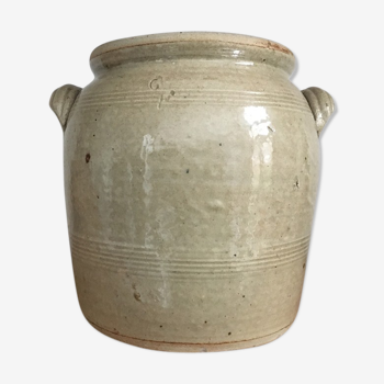 Vintage sandstone pot