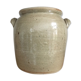 Vintage sandstone pot