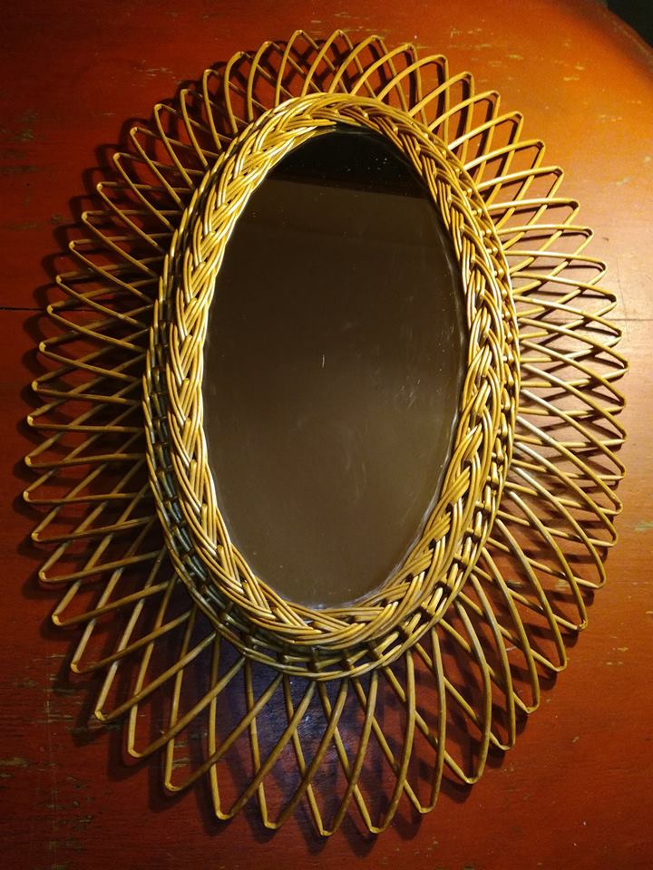 Miroir ovale en rotin 44 x 64 cm
