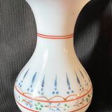 Vase balustre en opaline véritable décors émaillé XIX° siècle