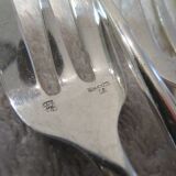 12 silver-plated oyster forks, Ercuis goldsmith, baguette-shaped, 14.3 cm