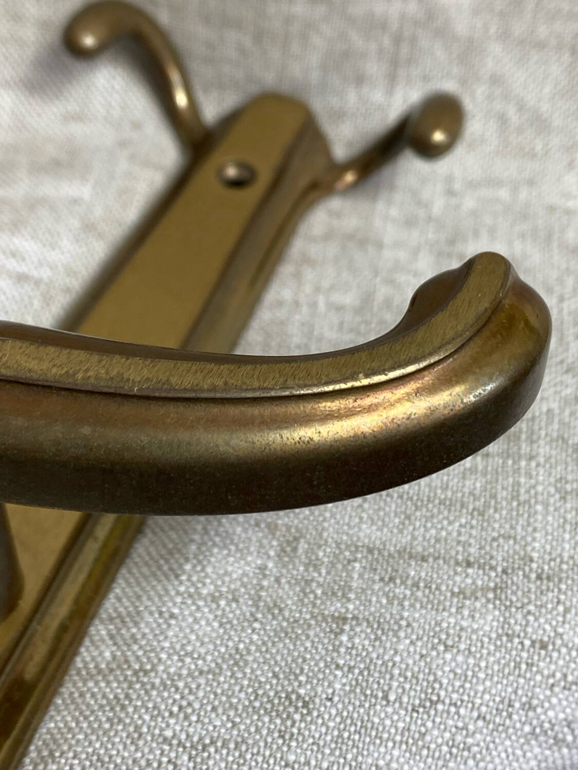 Patères en métal à trois crochets