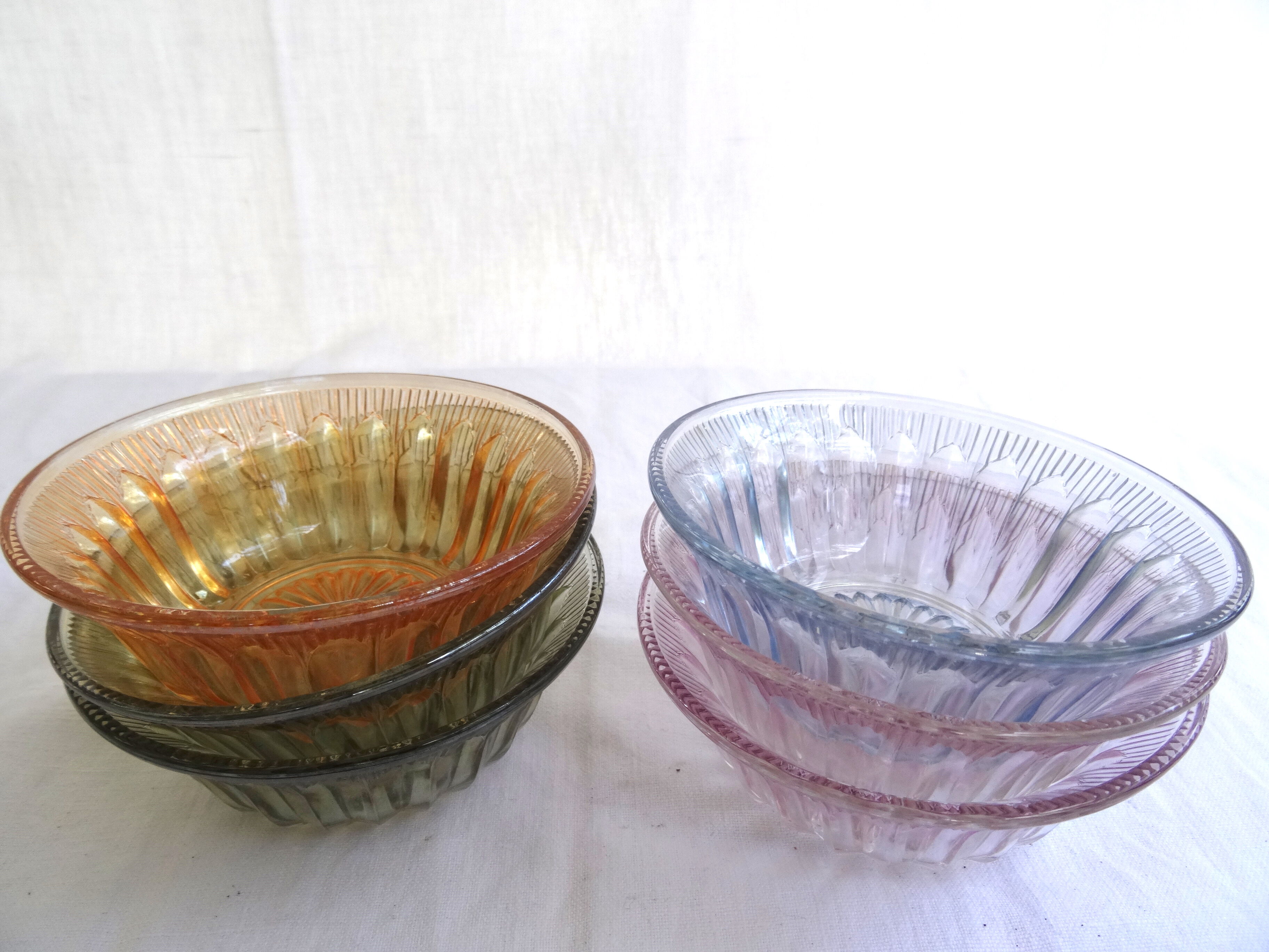 Lot of 6 glass ramekins