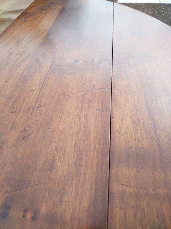 Table ovale extensible