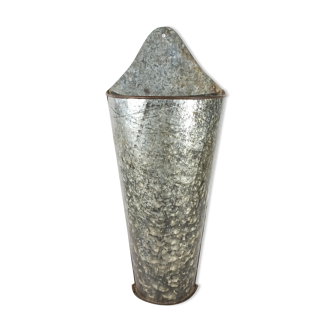 Zinc flower pot