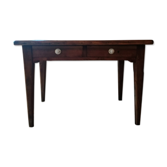 Farm table