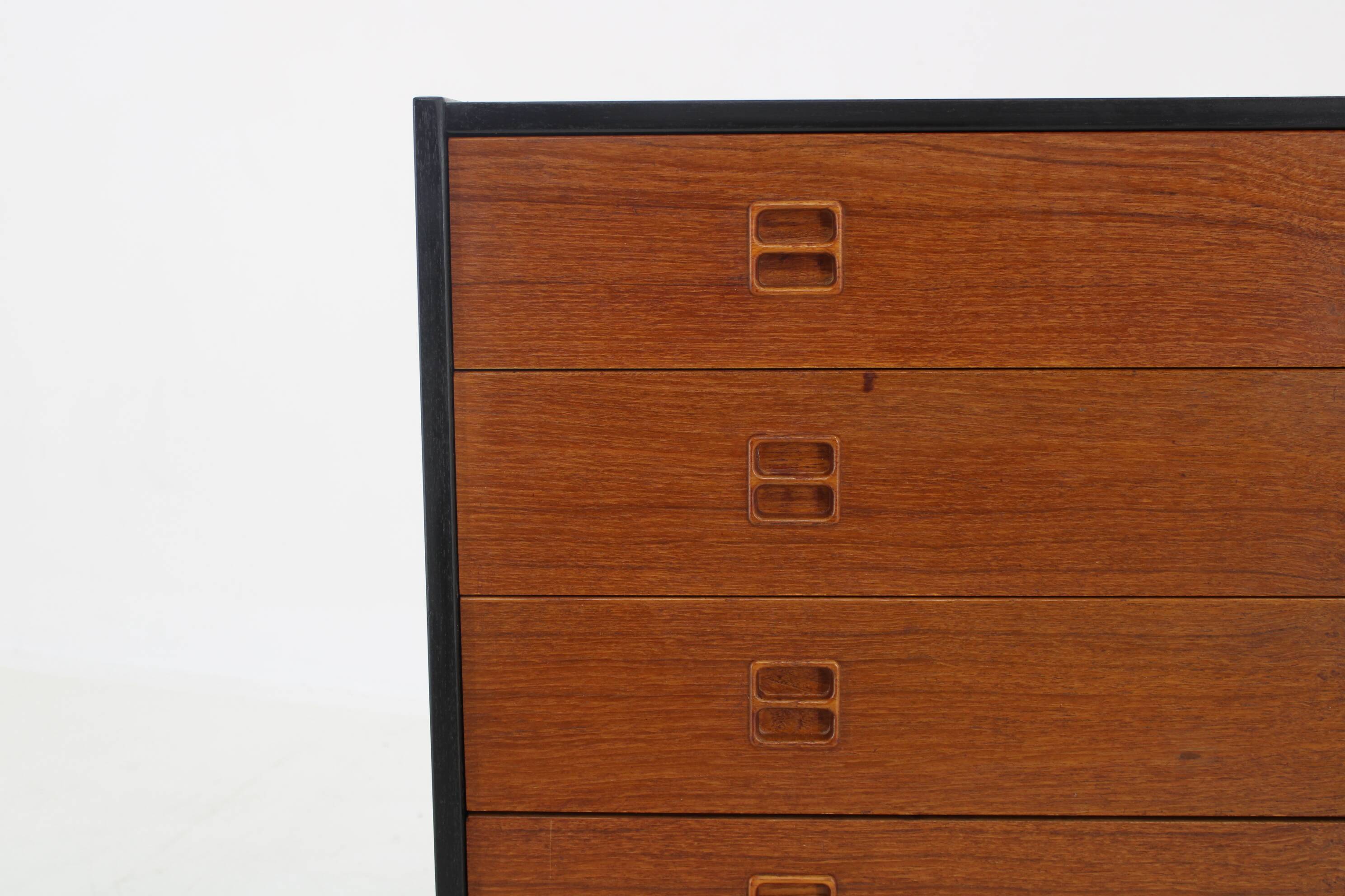 Commode à tiroirs danoise en teck recyclé des années 1960