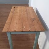 Farm table