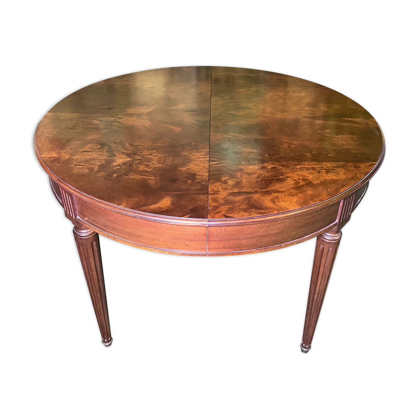 Round dining table Louis XVI style + 4 extensions