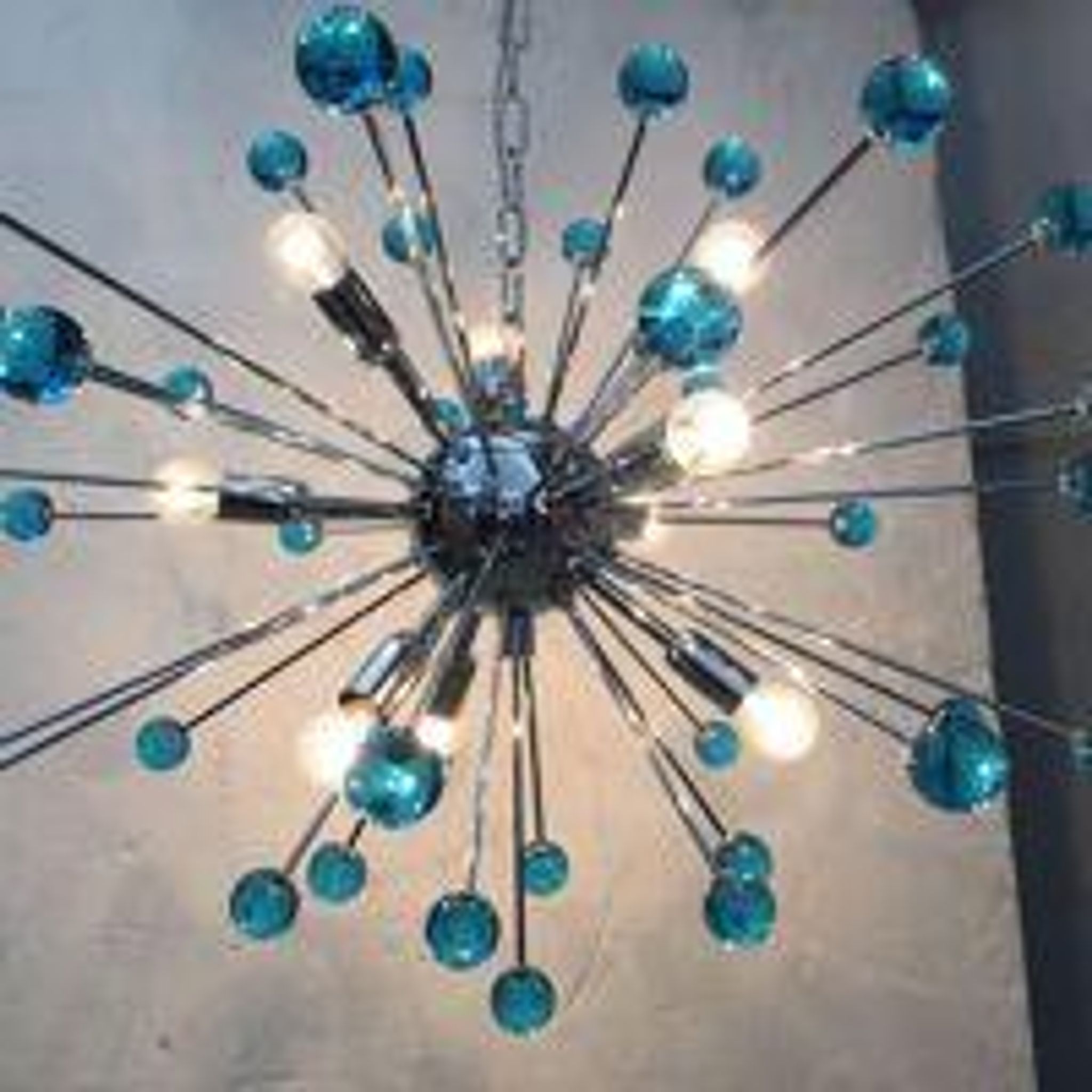 Lustre ovale spoutnik en verre de murano bleu clair « star »