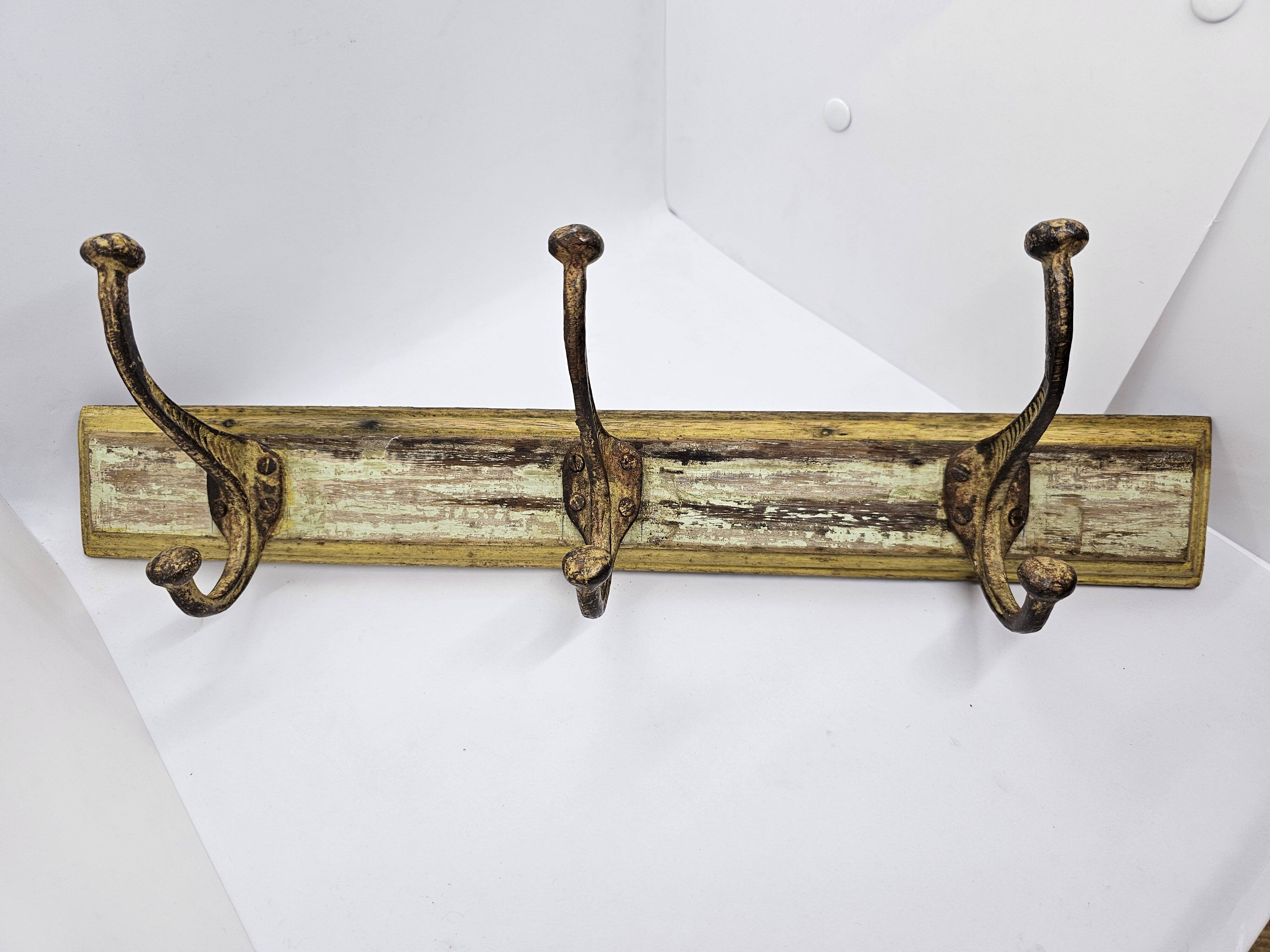 Solid teak coat hook with 3 double cast iron hooks