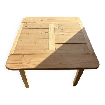 Folding wooden table