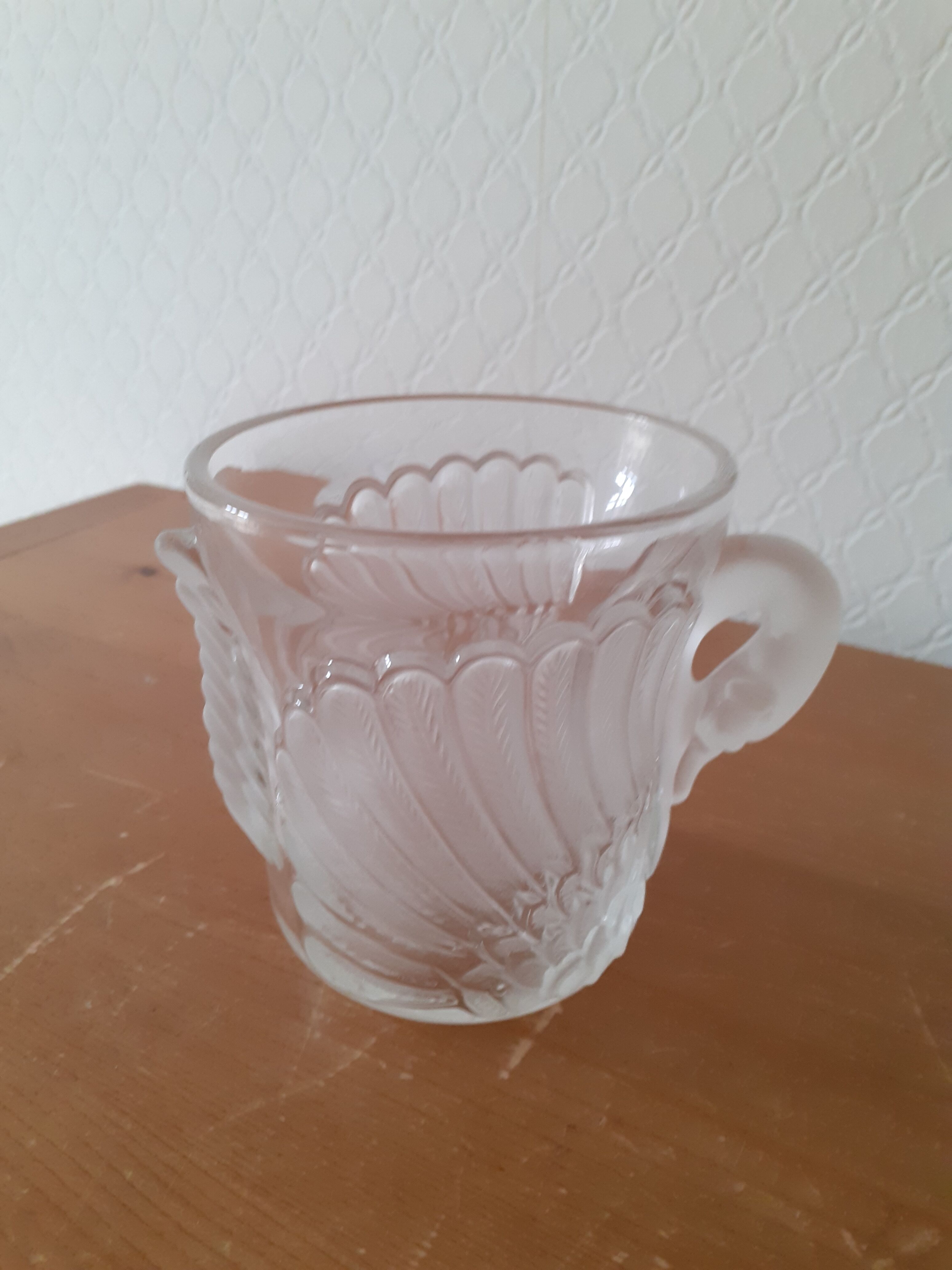 Set of 6 glass swan cups