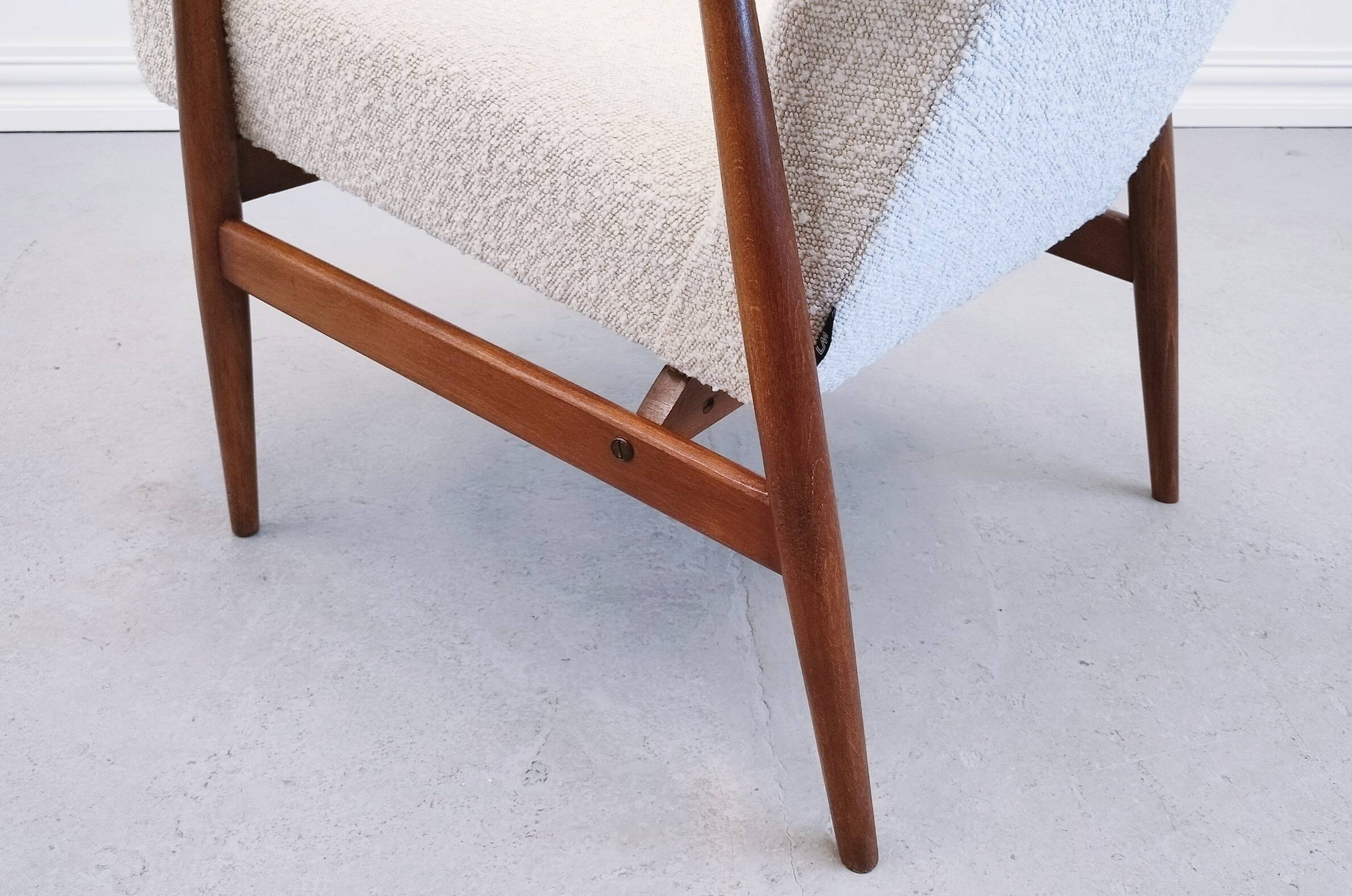 Mid-Century Ivory Boucle Armchairs by Henryk Lis, 1967