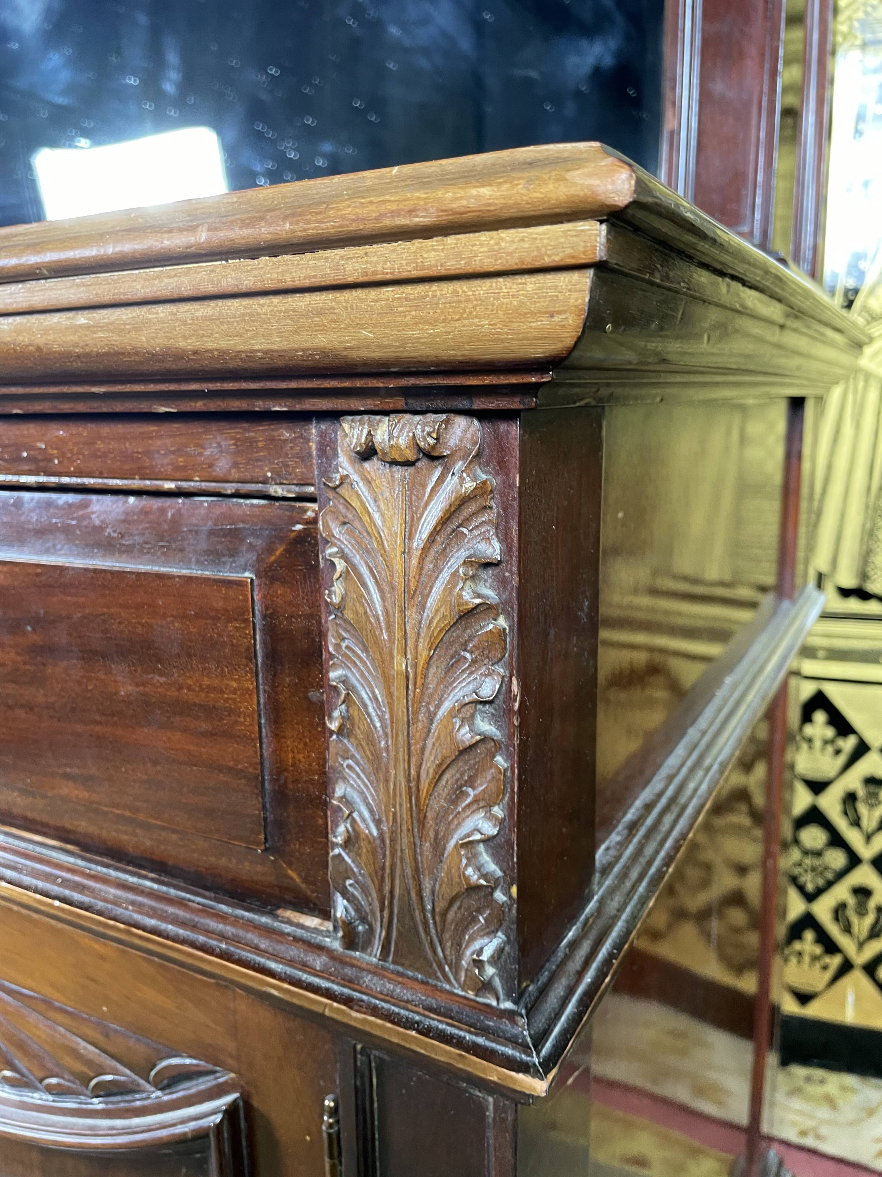 English buffet in solid mahogany hobbs&compagnie london
