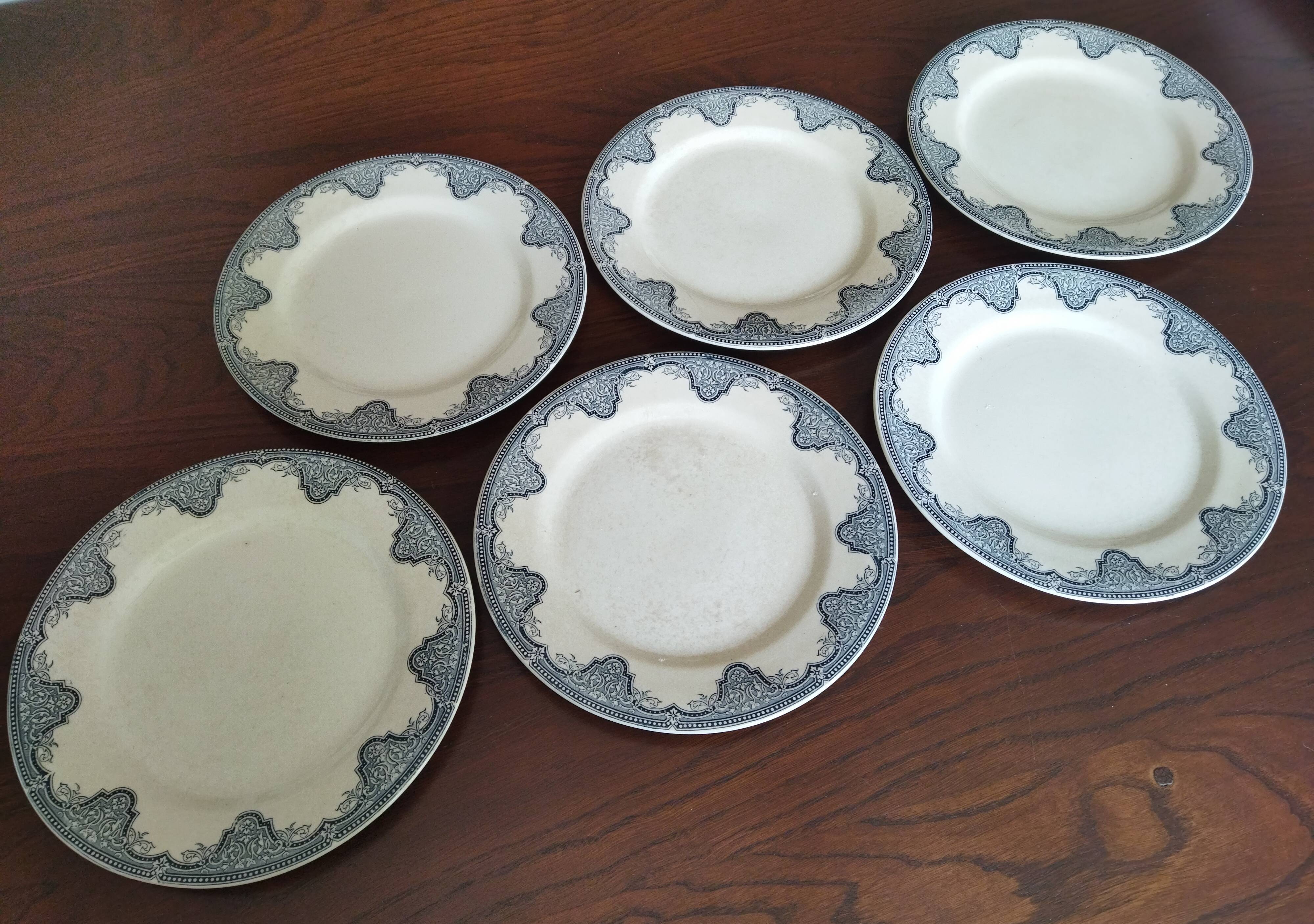 12 flat plates iron earth Salins, model Céline