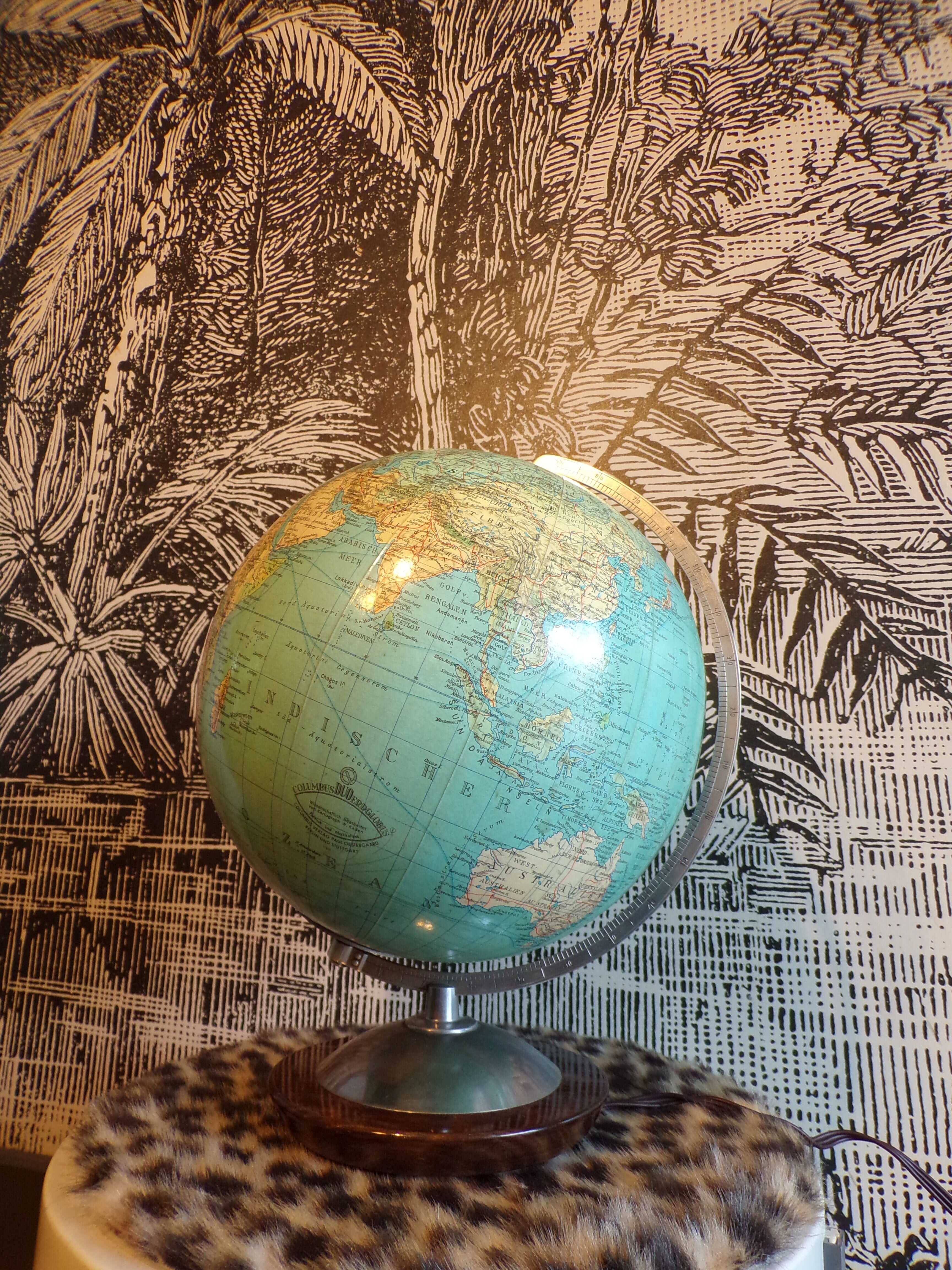 German luminous globe 1960