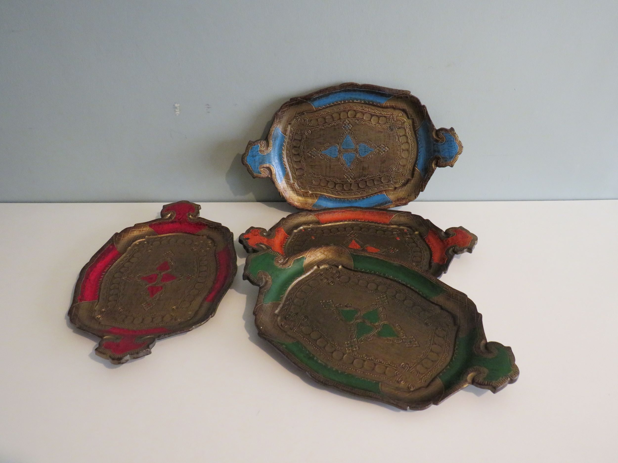 Set of 4 small Venetian trays, 1970 Italy
