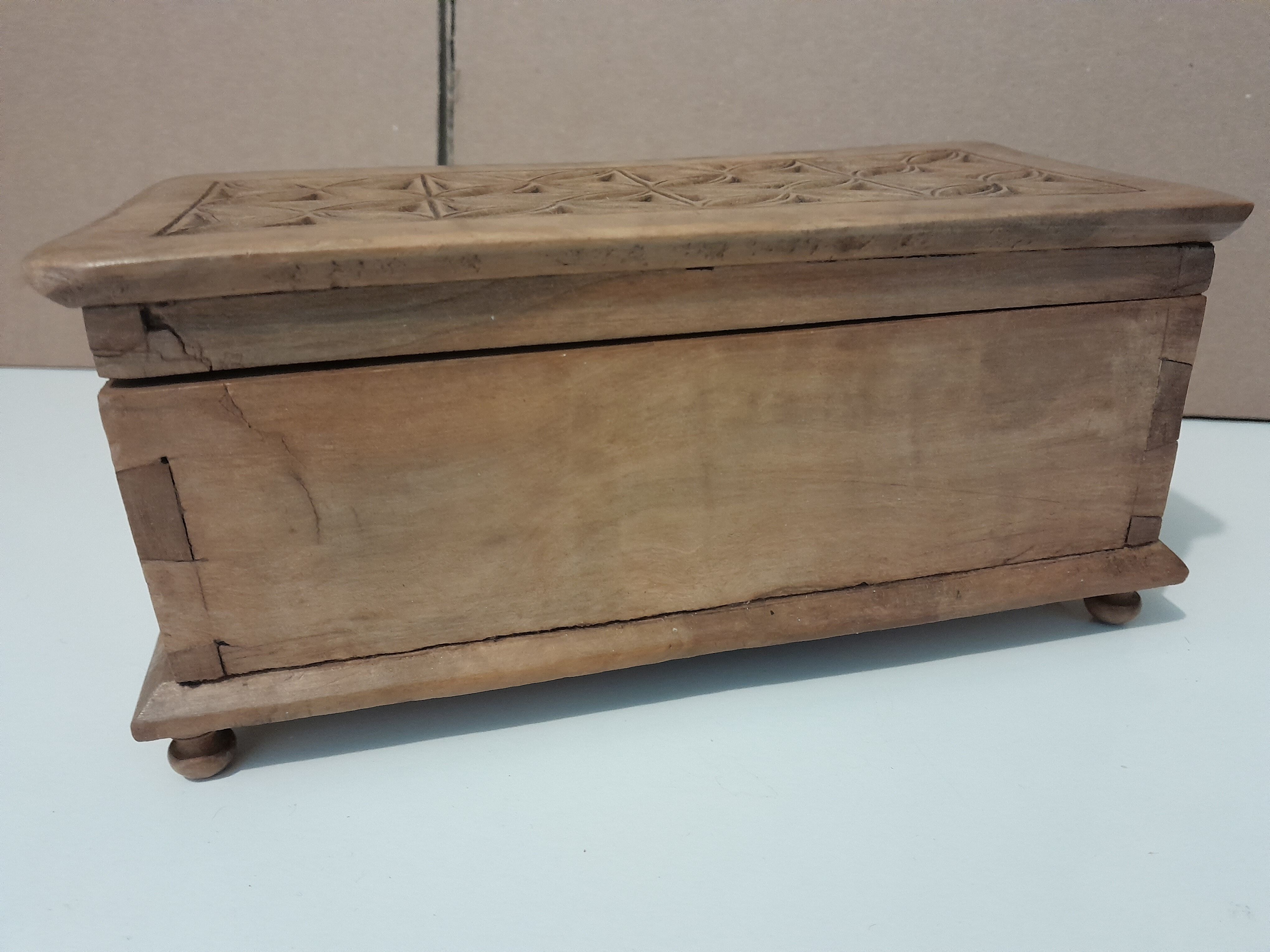 Wooden box