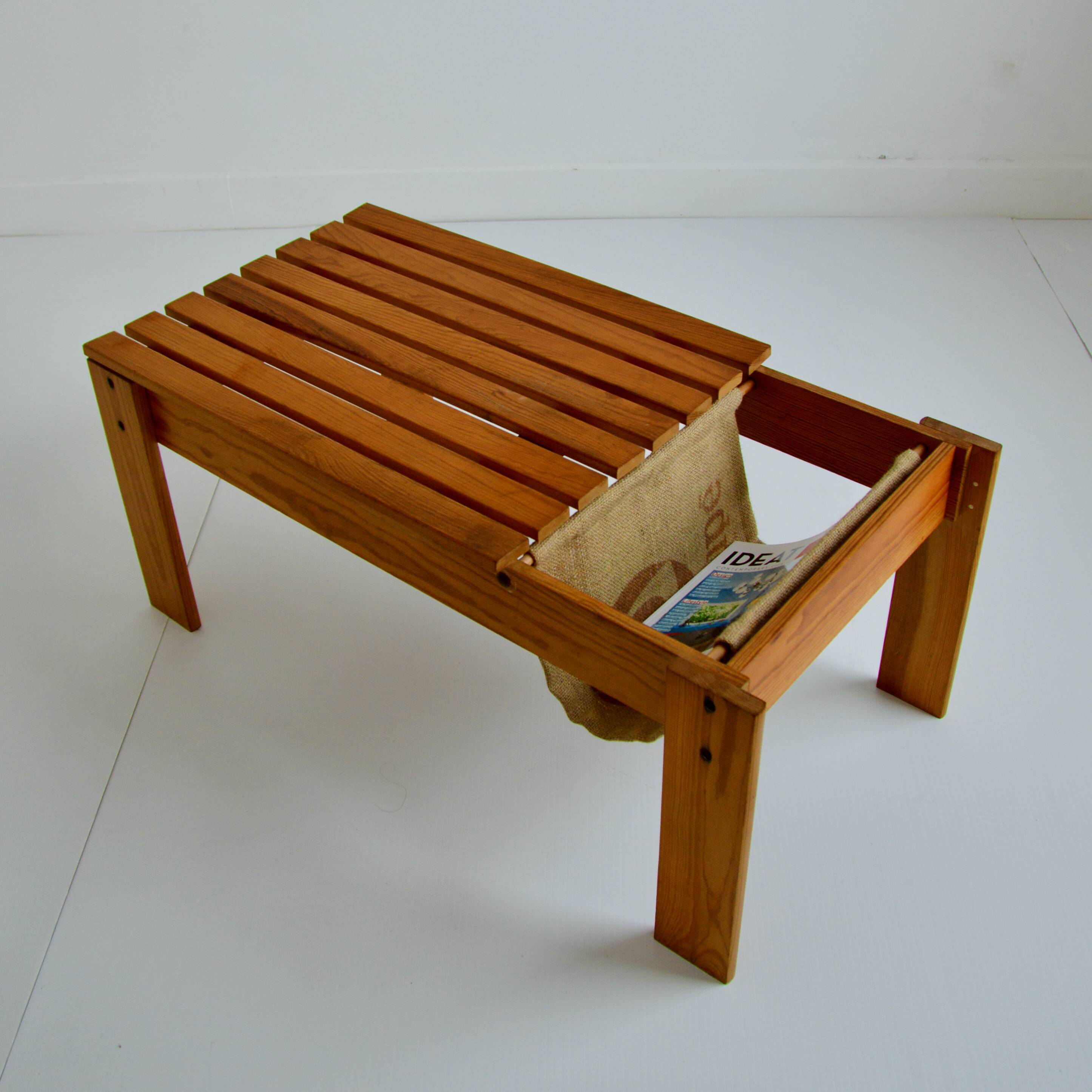 Vintage Brutalist coffee table/newspaper rack, 1960s/1970s