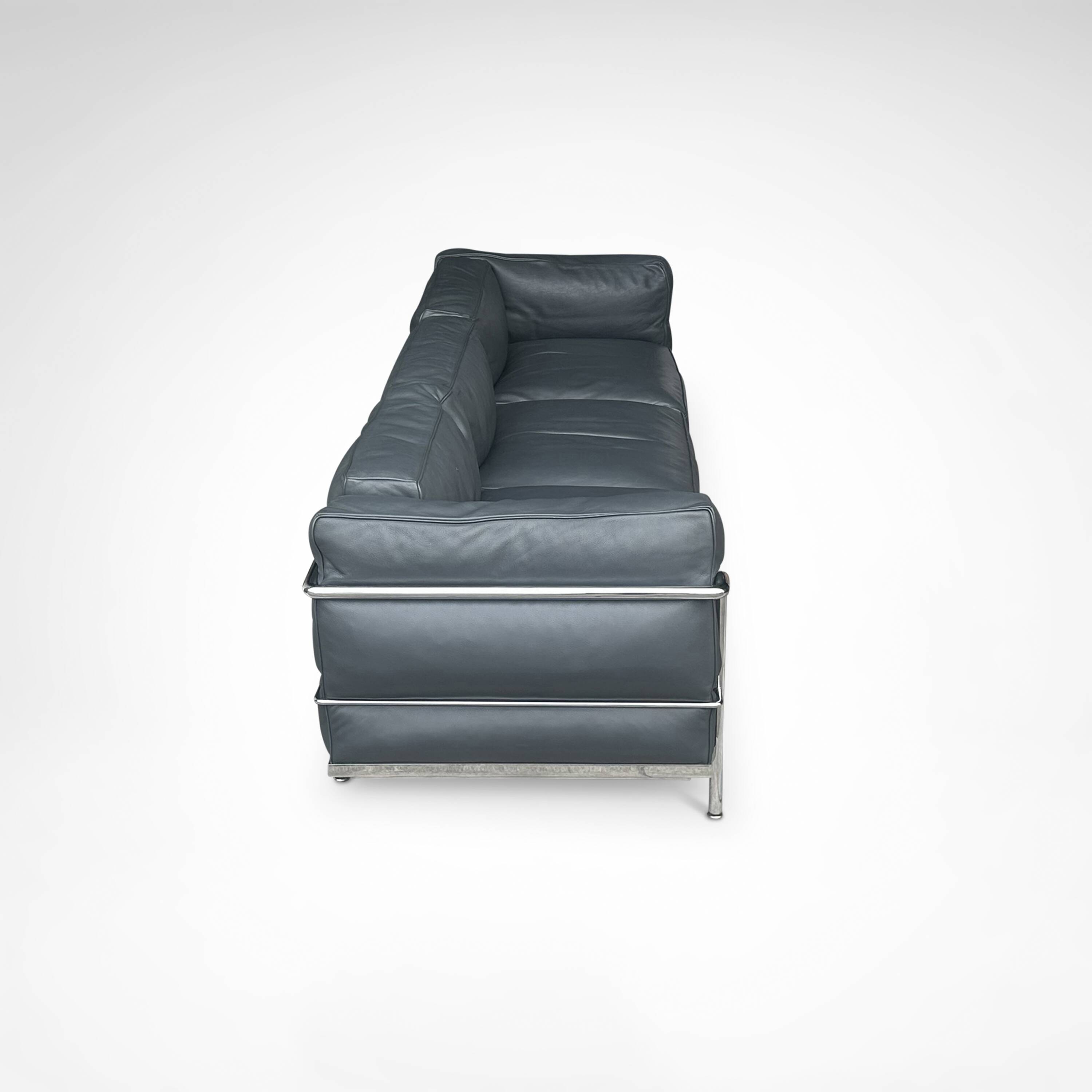 LC3 down cushions Y extra leather 3-seater sofa by Le Corbusier Cassina 90s