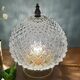 Lampe à poser globe vintage en verre moulé pointes de diamant