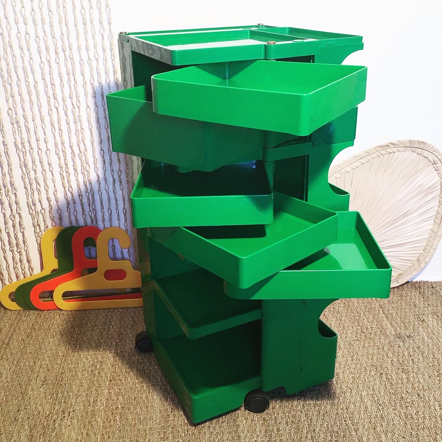 Serving Bobby Joe Colombo