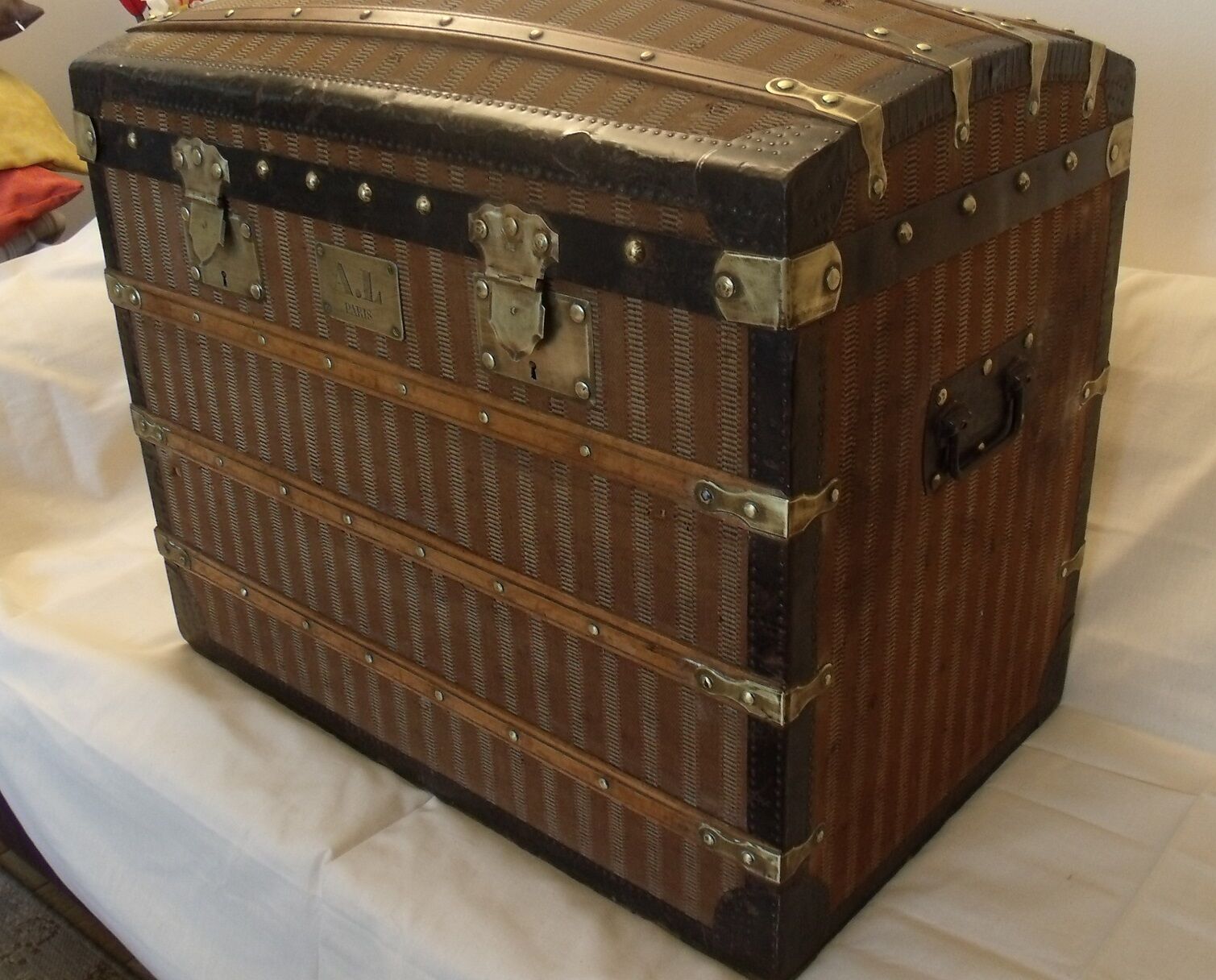 Curved trunk chest storage wood and canvas to scratches