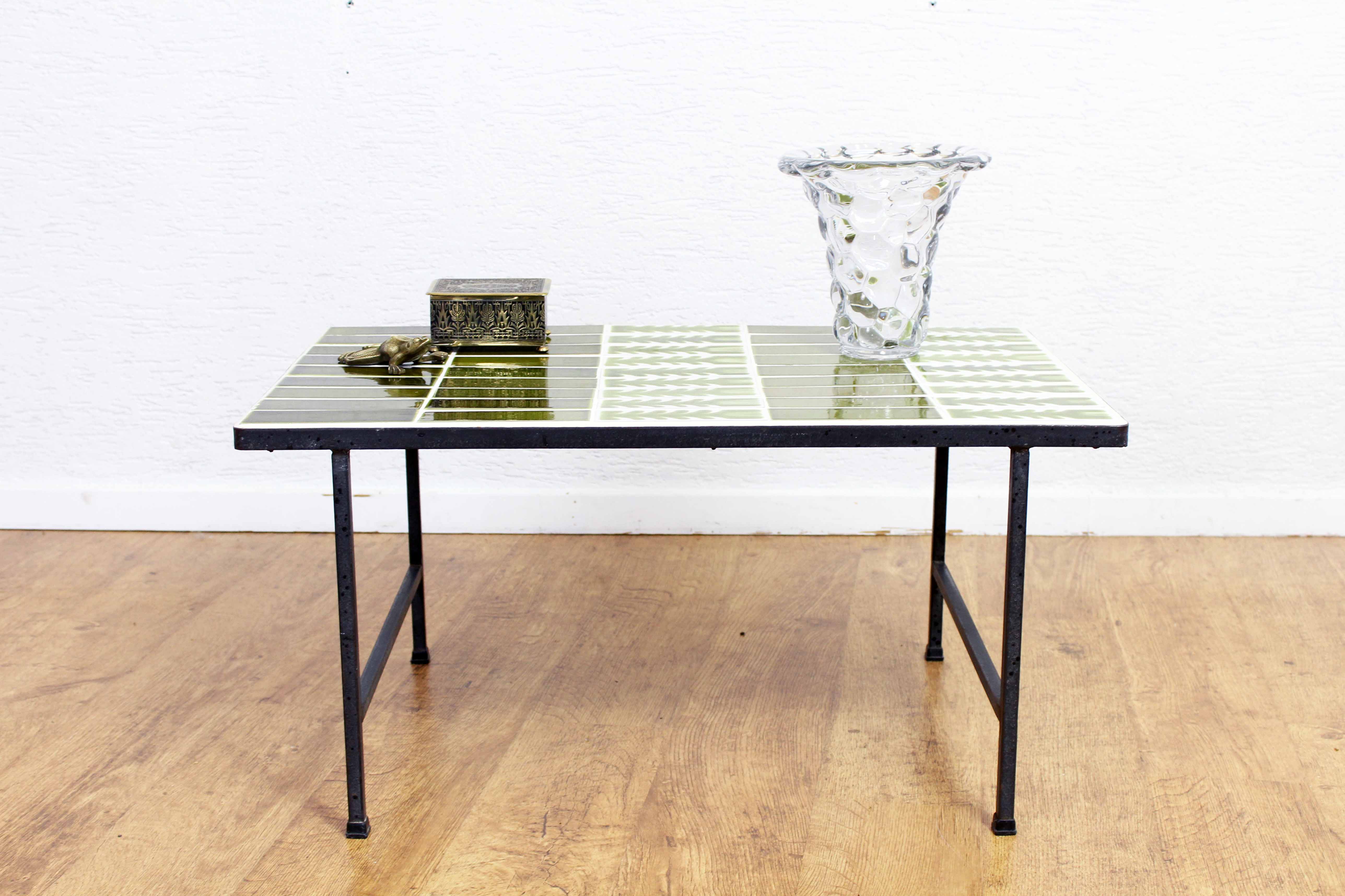 Table basse en céramique années 50