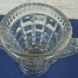 Vase with fin