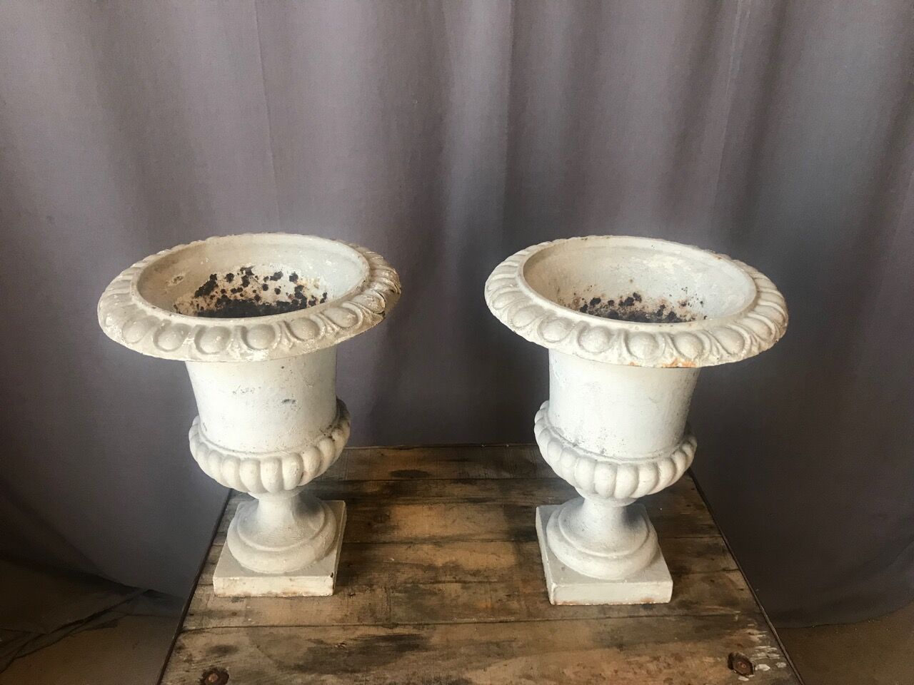Pair des vases Medici métal