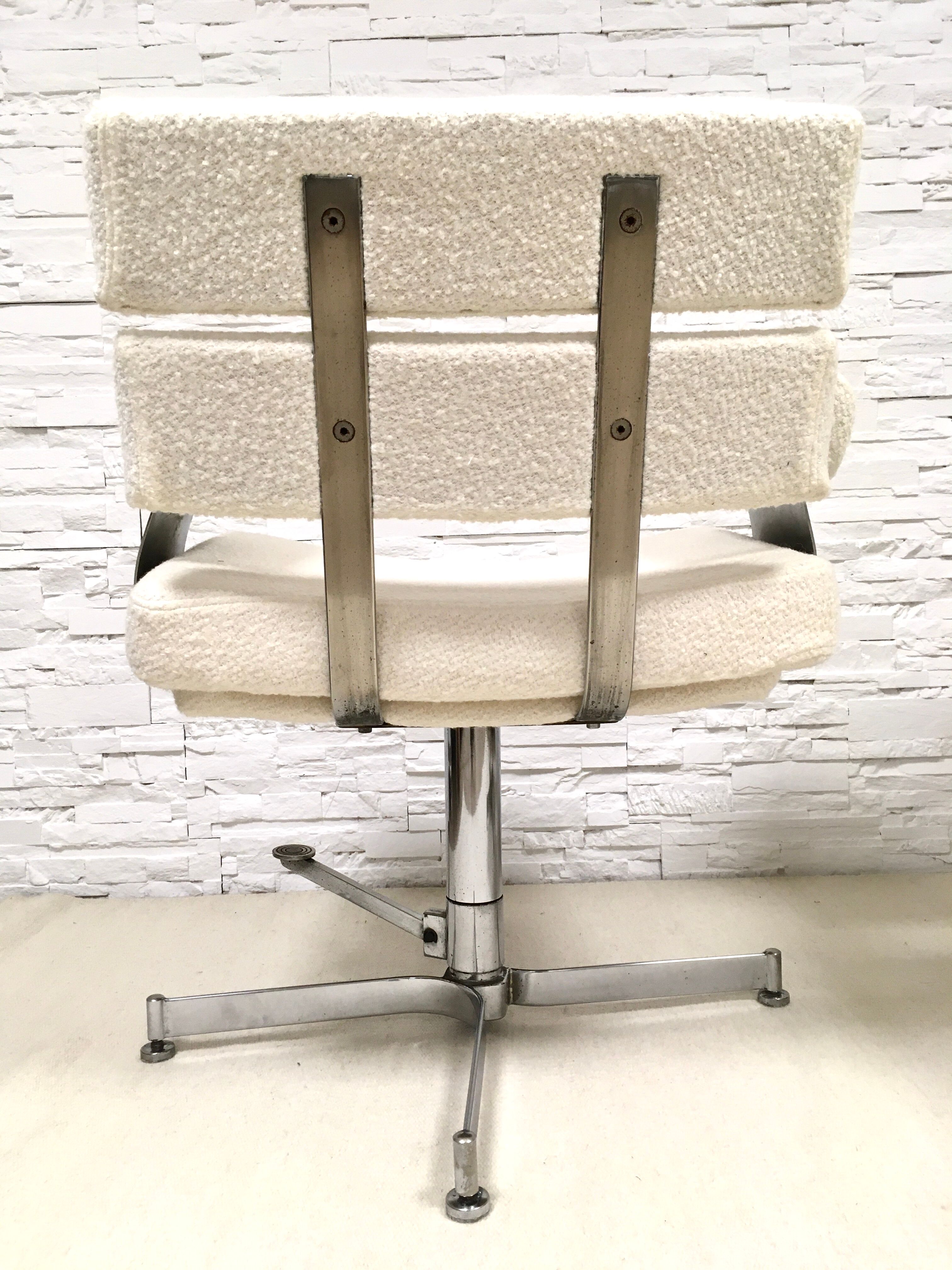 Fauteuil de coiffeur pivotant  vintage-